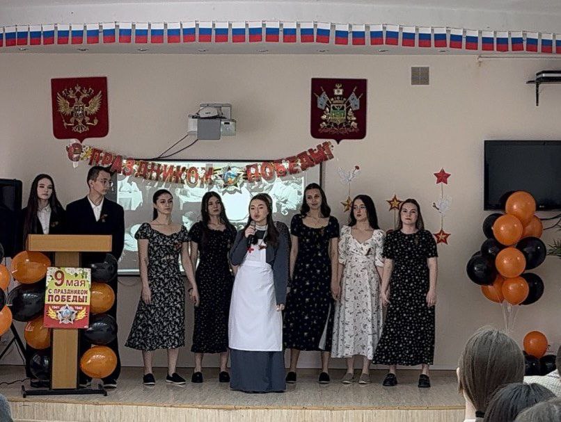 photo_5247251327975810664_y