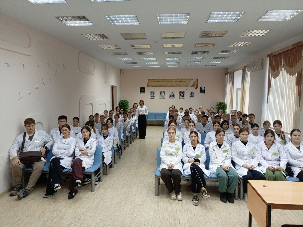 photo_5228845048064052470_y