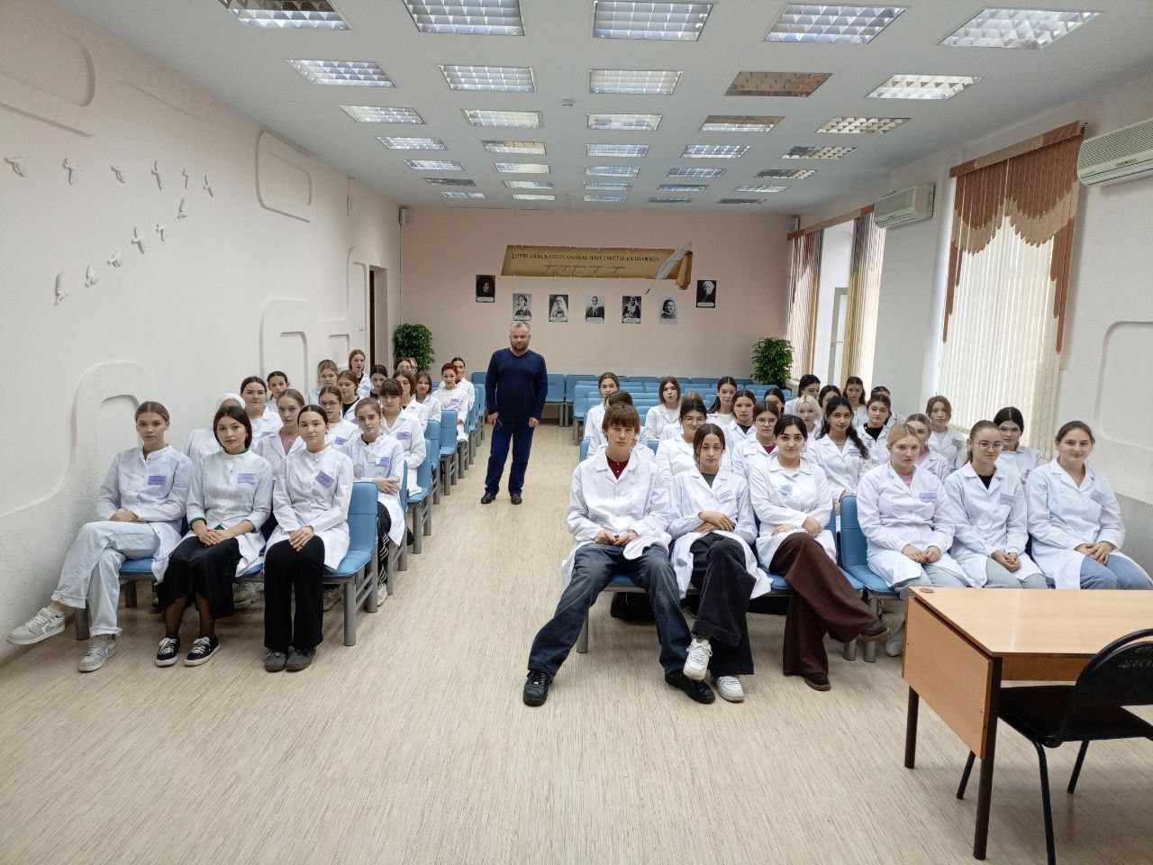 photo_5228845048064052472_y