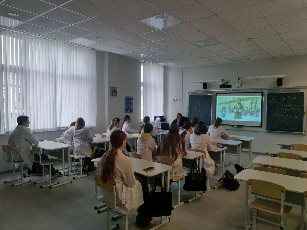 9e312e71-5a4b-493d-915e-95e6cd414671